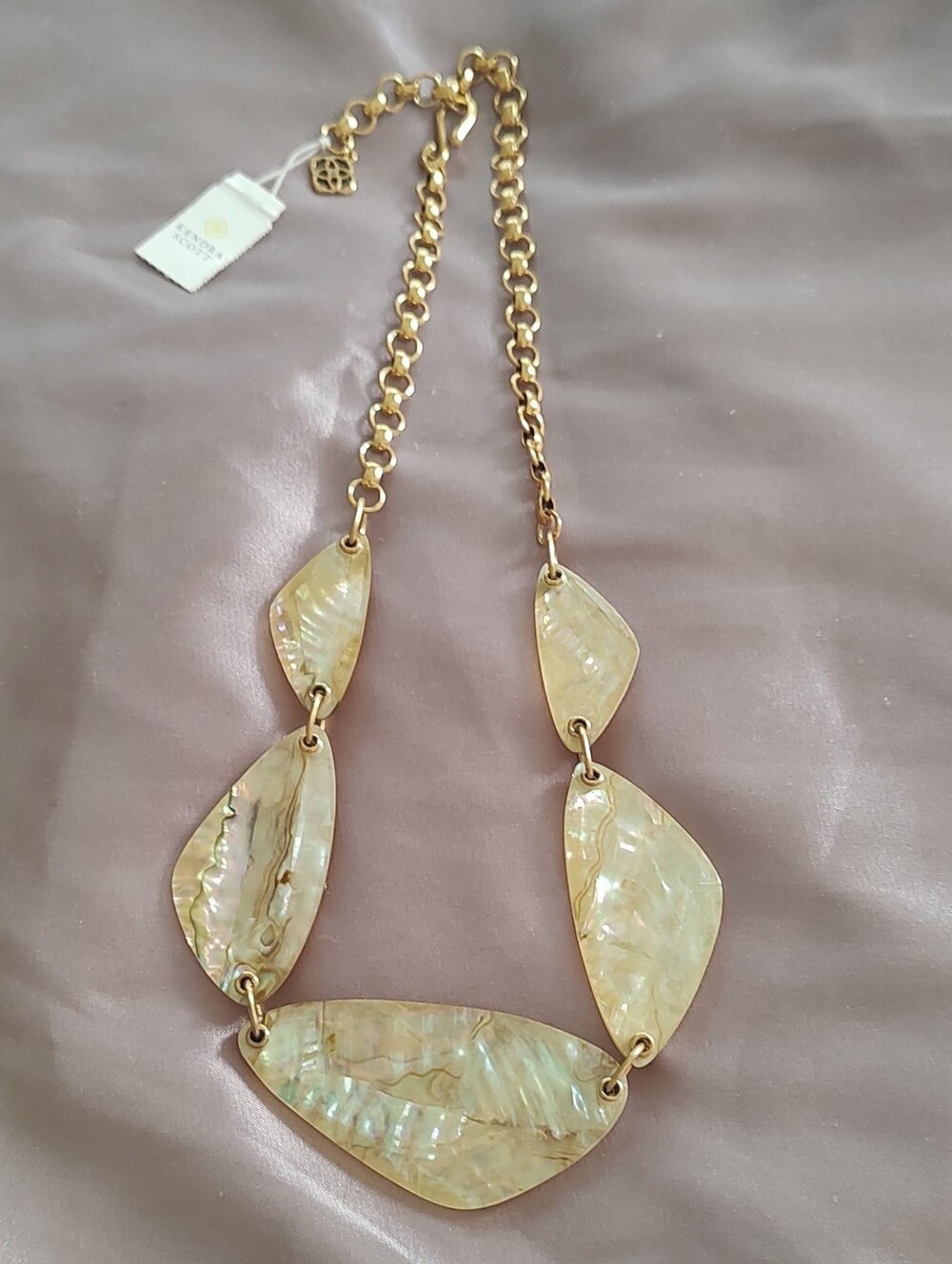 NWT Kendra Scott McKenna Necklace